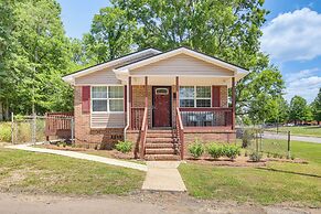 Charming Home < 6 Mi to Dtwn Birmingham!