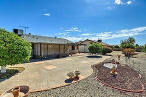 < 1 Mi to Golf: Home w/ Screened Porch in Sun City