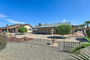 < 1 Mi to Golf: Home w/ Screened Porch in Sun City