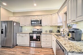 Chic Townsend Condo w/ Saltwater Pool!