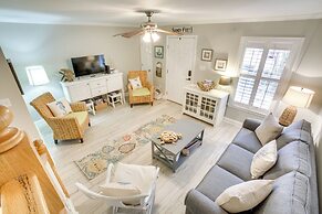 Old Town Bay St Louis Townhome: Walk to Beach