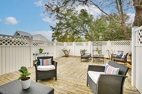 Old Town Bay St Louis Townhome: Walk to Beach