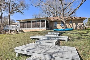 Home on 1 Acre & Guadalupe River/lake Placid!