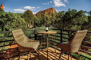 Red Rock Views & Fire Pit: Stunning Sedona Home