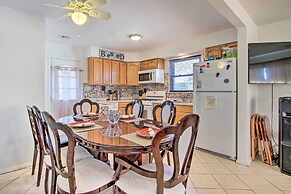 House w/ Pellet Smoker & Grill, 1 Mi to Lake!