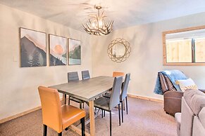 Red River Retreat: Walk to Lifts, Mtn Views!