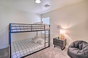 Private Heated Pool: Phoenix Sanctuary w/ Foosball