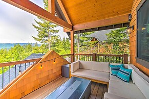 Mtn-view Cabin w/ Hot Tub & Fireplace in Cle Elum!