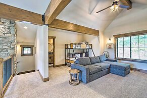 Mtn-view Cabin w/ Hot Tub & Fireplace in Cle Elum!