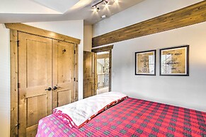 Mtn-view Cabin w/ Hot Tub & Fireplace in Cle Elum!