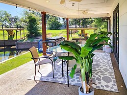 Lakefront Family Home w/ Boat Dock + Slip in Texas