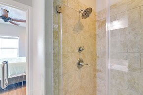 Modern Crystal Beach Escape - 225 Feet to Shore!