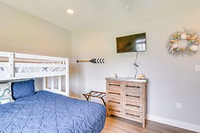 Modern Crystal Beach Escape - 225 Feet to Shore!