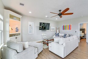 Modern Crystal Beach Escape - 225 Feet to Shore!