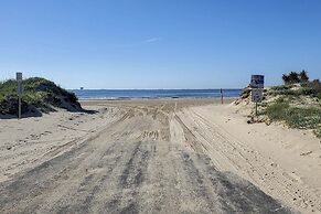 Modern Crystal Beach Escape - 225 Feet to Shore!