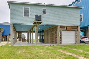 Modern Crystal Beach Escape - 225 Feet to Shore!