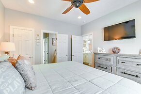 Modern Crystal Beach Escape - 225 Feet to Shore!