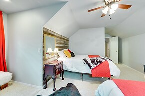 Peaceful Rogers Home Near Beaver Lake!