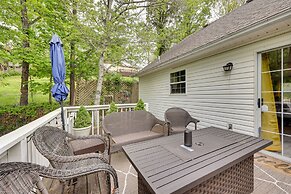 Peaceful Rogers Home Near Beaver Lake!