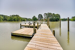 15 Mi to Gloucester: Waterfront Mathews Home!