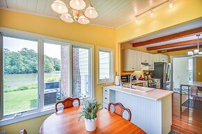 15 Mi to Gloucester: Waterfront Mathews Home!