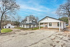 Spacious Lakefront Home w/ Fire Pit & Fun Barn!