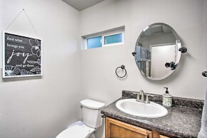 1 Mi to Winery: Clifton Escape w/ Grill & Yard!