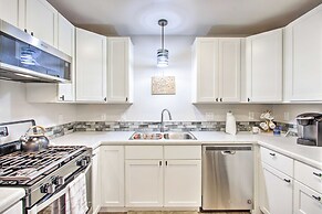 1 Mi to Winery: Clifton Escape w/ Grill & Yard!