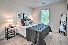 Chic Houston Home w/ Game Room ~ 8 Mi to Dtwn