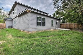 Chic Houston Home w/ Game Room ~ 8 Mi to Dtwn