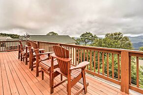 Walkable Condo w/ Scenic View in Beech Mountain!