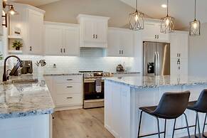 Beautiful Lakeview Home: Near Bull Shoals Lake!