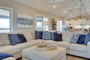 Beautiful Lakeview Home: Near Bull Shoals Lake!