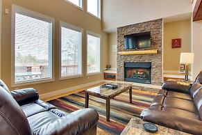 Stunning Nebo Lake House w/ Deck & Views!