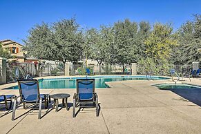 Bright Goodyear Home: Community Pool, Hot Tub