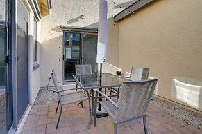 Bright Goodyear Home: Community Pool, Hot Tub