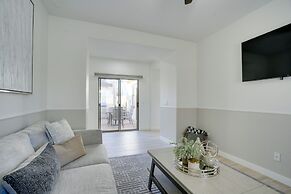 Bright Goodyear Home: Community Pool, Hot Tub