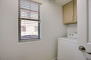 Bright Goodyear Home: Community Pool, Hot Tub