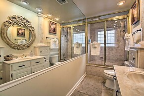 Dock, Hot Tub & Kayaks: Luxe Hot Springs Lakehouse