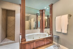 Dock, Hot Tub & Kayaks: Luxe Hot Springs Lakehouse