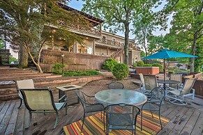 Dock, Hot Tub & Kayaks: Luxe Hot Springs Lakehouse