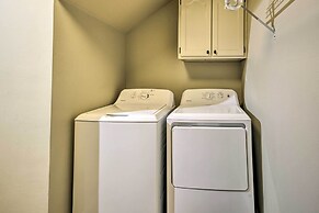 Dock, Hot Tub & Kayaks: Luxe Hot Springs Lakehouse