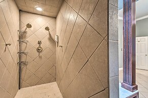 Dock, Hot Tub & Kayaks: Luxe Hot Springs Lakehouse