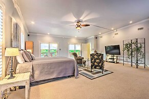 Dock, Hot Tub & Kayaks: Luxe Hot Springs Lakehouse