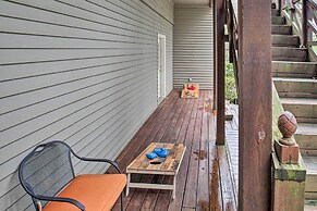 Dock, Hot Tub & Kayaks: Luxe Hot Springs Lakehouse