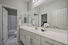 Spacious & Modern Surprise Home w/ Pool!