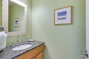 Golf Course Views & Beach Access: Shipyard Villa