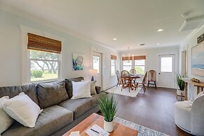 Waterfront Vacation Rental Home on Newport River!