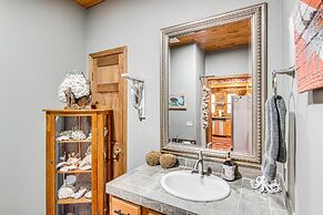 Riverfront Lake Lure Lodge w/ Deck on 13 Acres