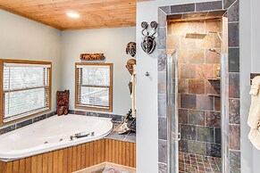 Riverfront Lake Lure Lodge w/ Deck on 13 Acres